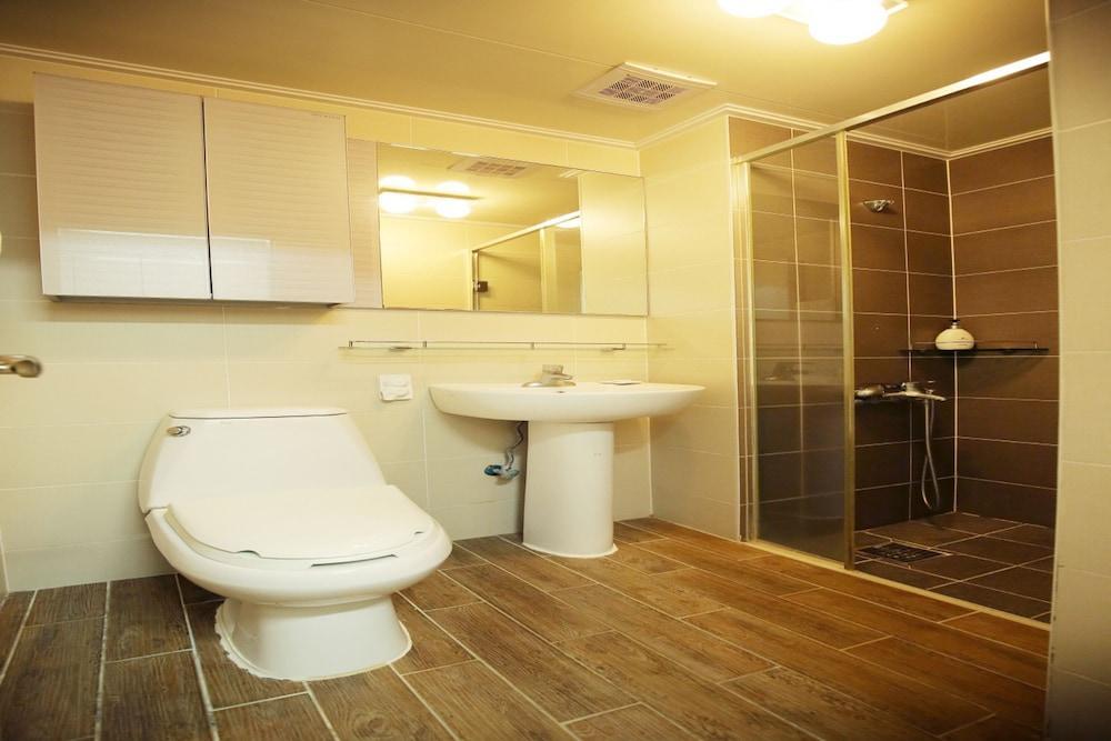 Jeju Airport Hotel Ngoại thất bức ảnh