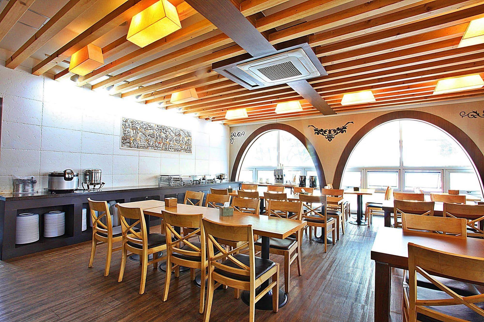 Jeju Airport Hotel Ngoại thất bức ảnh
